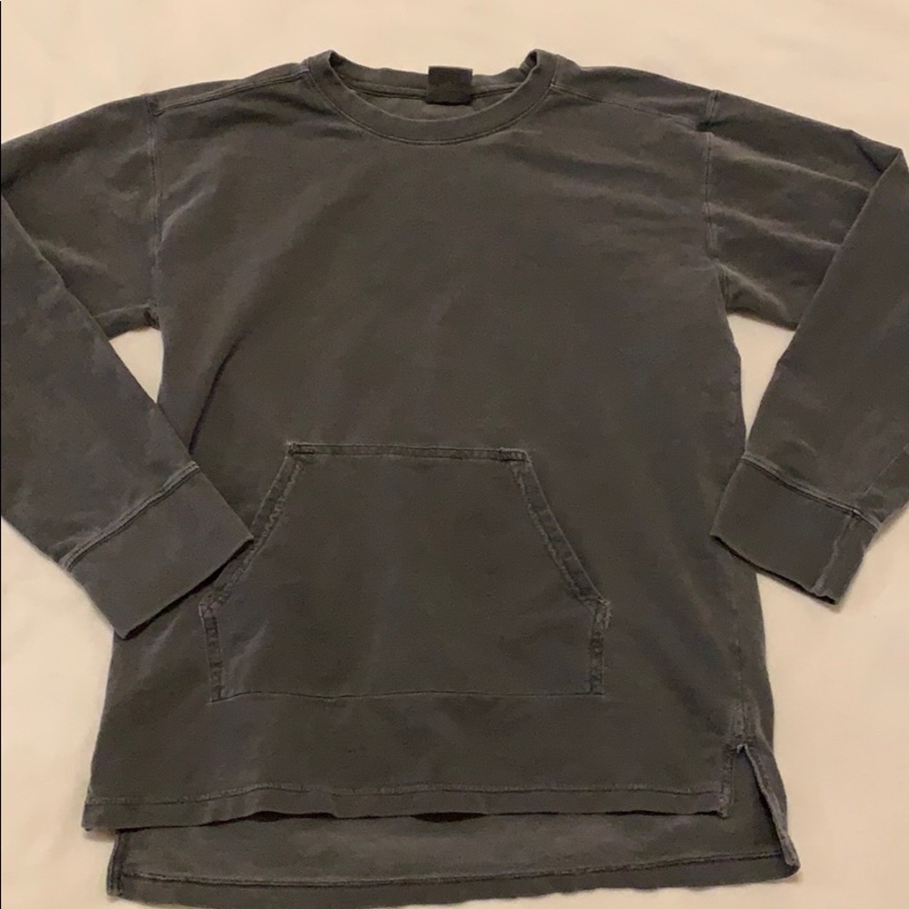 Comfort Colors Long-Sleeved Shirt w/ Front Pocket